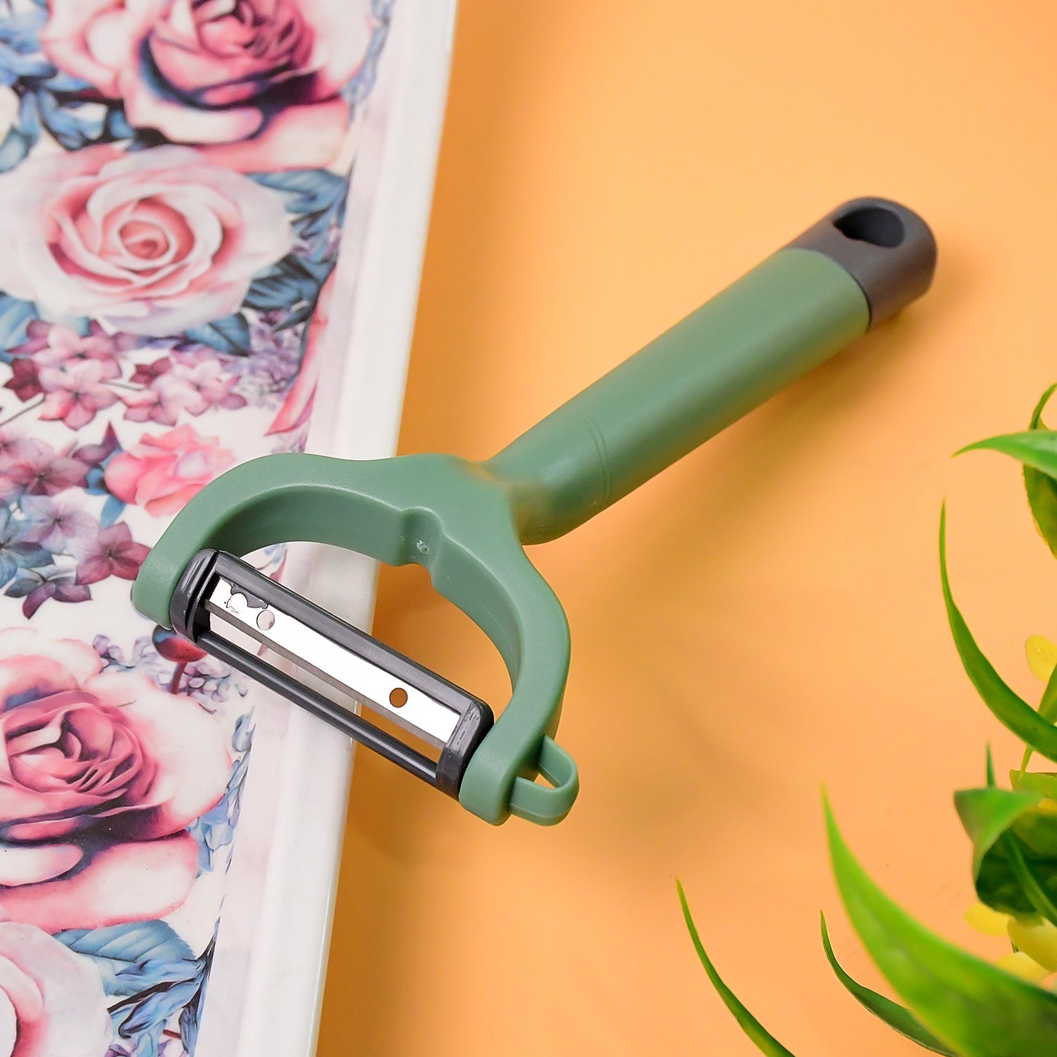 Apex Premium Ergonomic Vegetable Fruit Peeler 