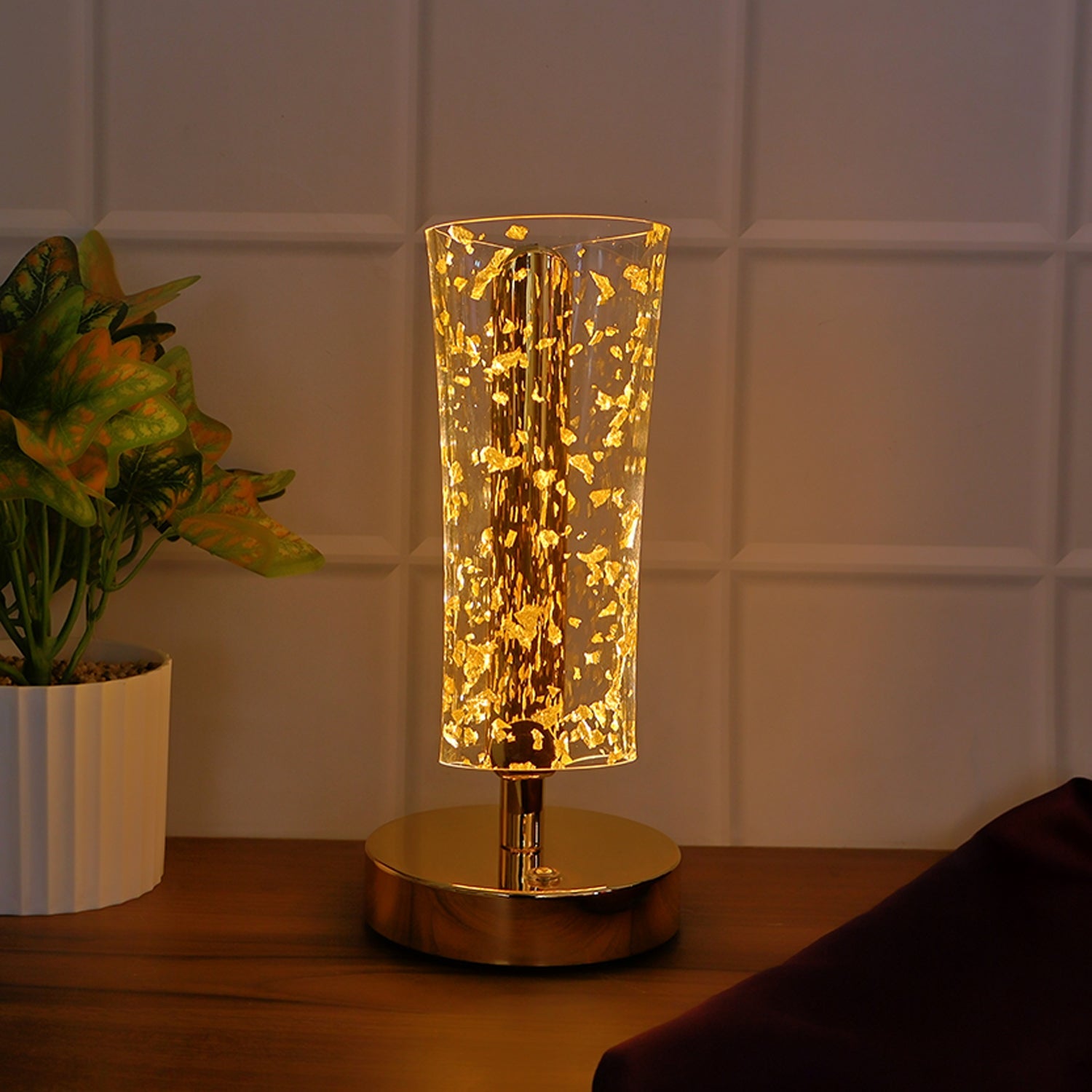 Luxury Golden Crystal LED Table Lamp (1 Pc)